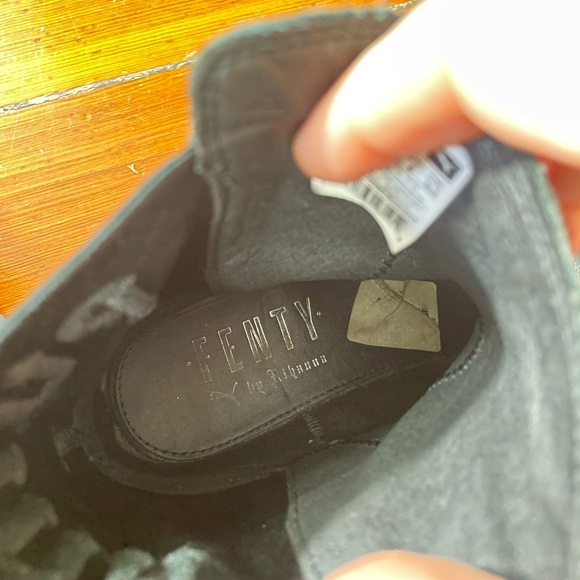 Puma X Fenty Black Chelsea Sneaker Lugg Boot in Triple Black  ~ Size 8 🍄 - Picture 12 of 12